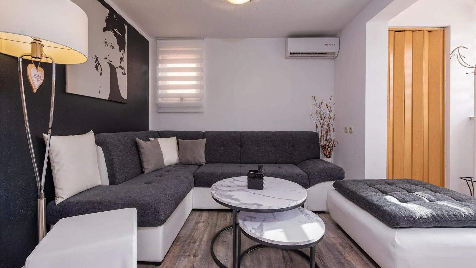 Apartments Nevenka, Vir 0*,  Croatia